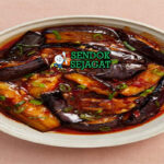 Yu Xiang Qiezi terung ungu goreng saus yu xiang merah doubanjiang jahe daun bawang nasi putih