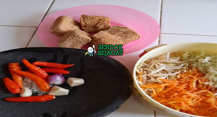 Bahan Utama Resep Gehu: Tahu Pong, Tauge, Wortel, Kol, Cabai Rawit