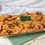 Hidangan galinhada Brasil dengan nasi kuning gurih, potongan ayam juicy, dan sayuran warna-warni yang menggugah selera