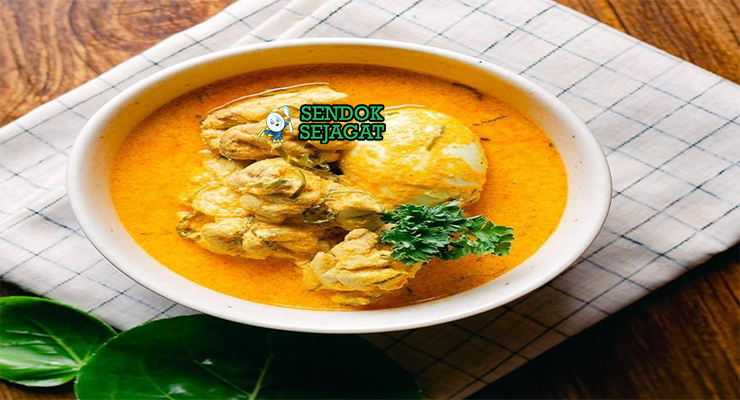 Foto gulai otak khas Minang dengan kuah kuning gurih dan potongan otak lembut disajikan panas