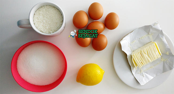 Bahan-bahan resep Quindim termasuk kuning telur, kelapa parut segar, gula pasir, mentega, dan vanila siap dipanggang